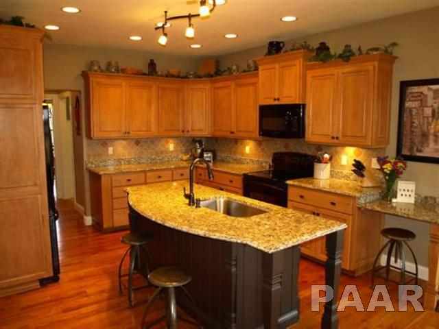 170 Fairview Washington, IL 61571 - Photo 5 of 24 Gallery Image 5