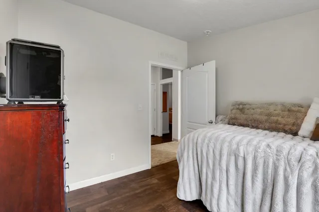 $560,000 | 38911 North Newport Highway, Elk, WA 99009