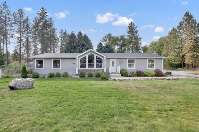 $560,000 | 38911 North Newport Highway, Elk, WA 99009