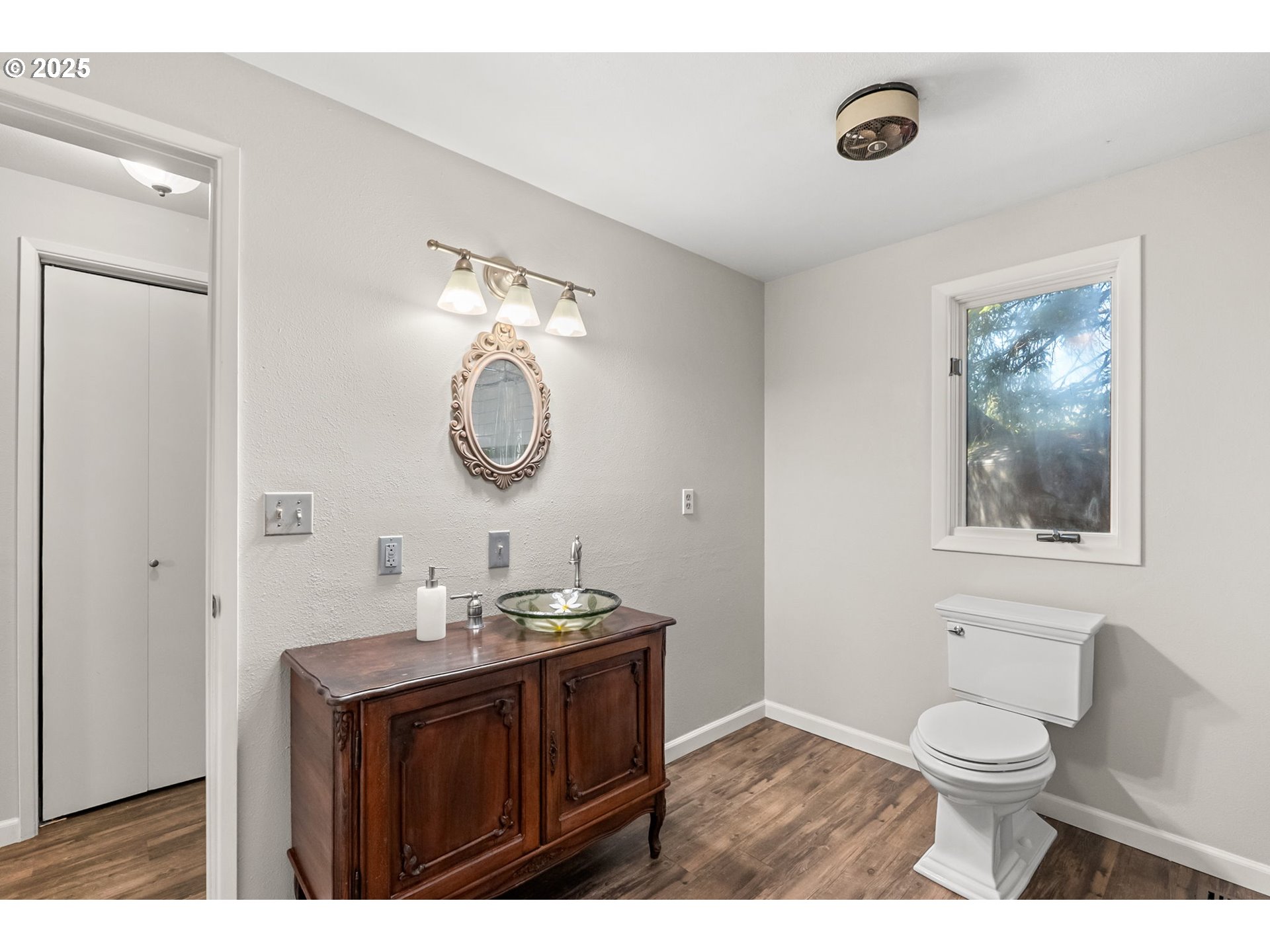 28208 Cottage Grove Lorane Road Cottage Grove, OR 97424 - Photo 16 of 47