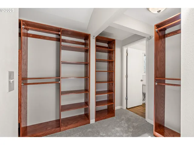 $779,000 | 28208 Cottage Grove Lorane Road, Cottage Grove, OR 97424