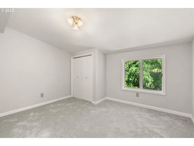 $779,000 | 28208 Cottage Grove Lorane Road, Cottage Grove, OR 97424