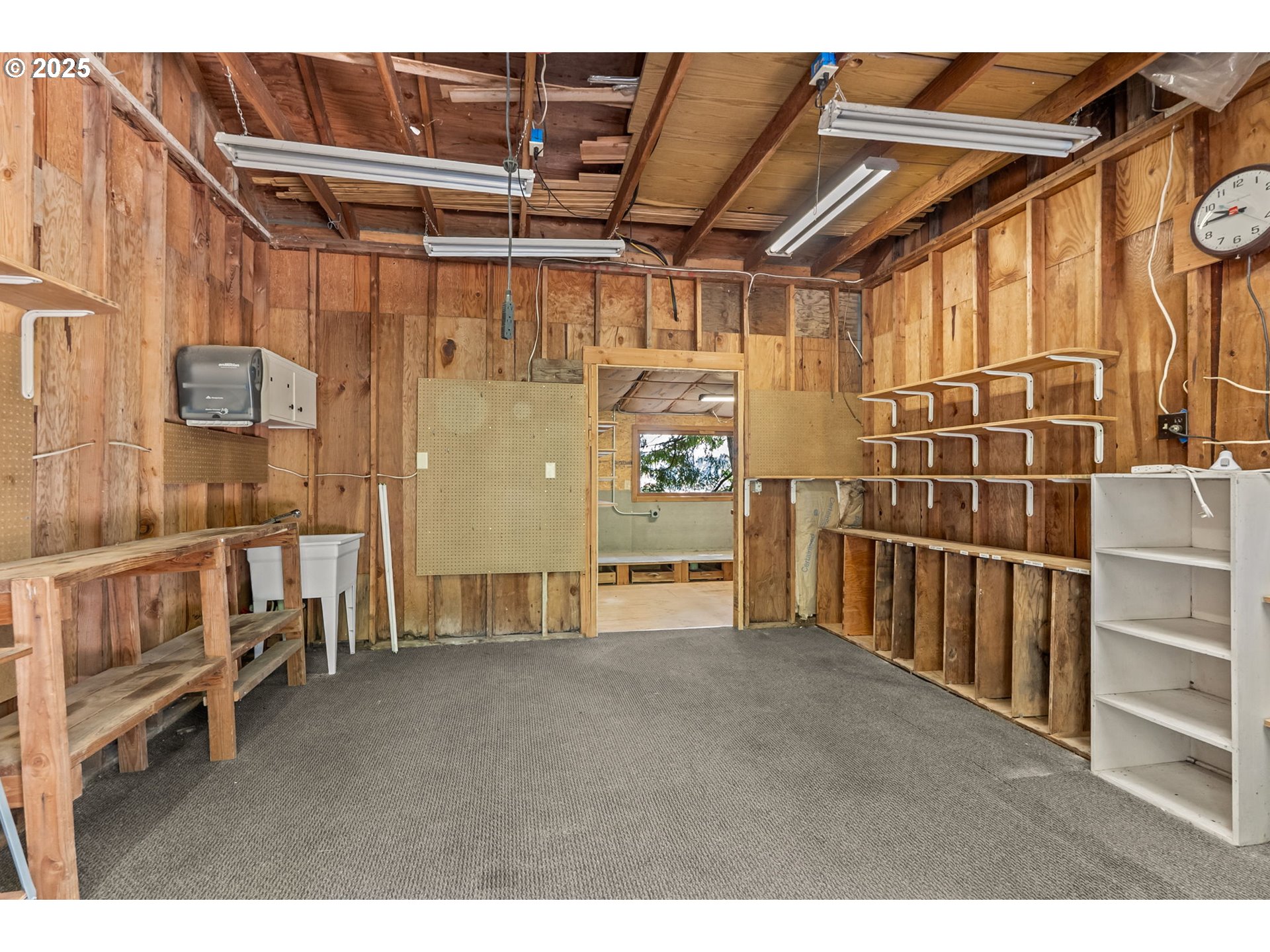 28208 Cottage Grove Lorane Road Cottage Grove, OR 97424 - Photo 34 of 47 Workshop