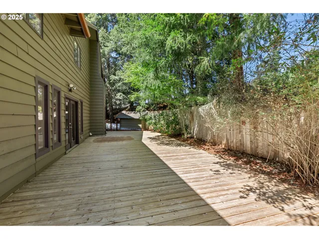 $779,000 | 28208 Cottage Grove Lorane Road, Cottage Grove, OR 97424