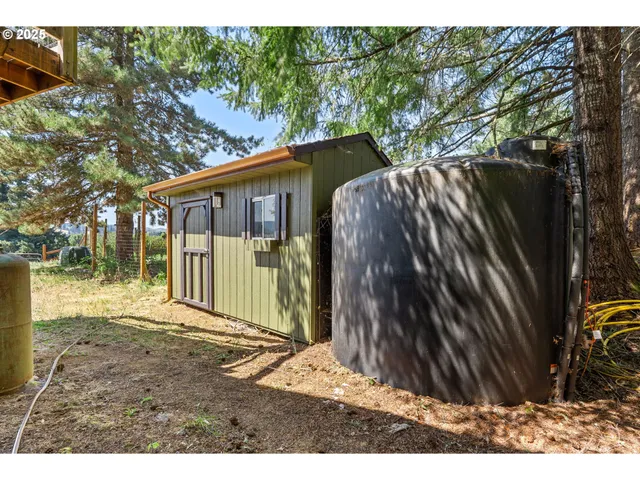 $779,000 | 28208 Cottage Grove Lorane Road, Cottage Grove, OR 97424