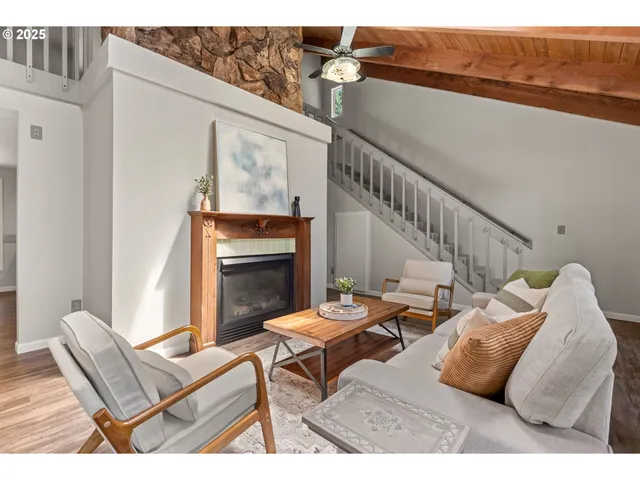 $779,000 | 28208 Cottage Grove Lorane Road, Cottage Grove, OR 97424