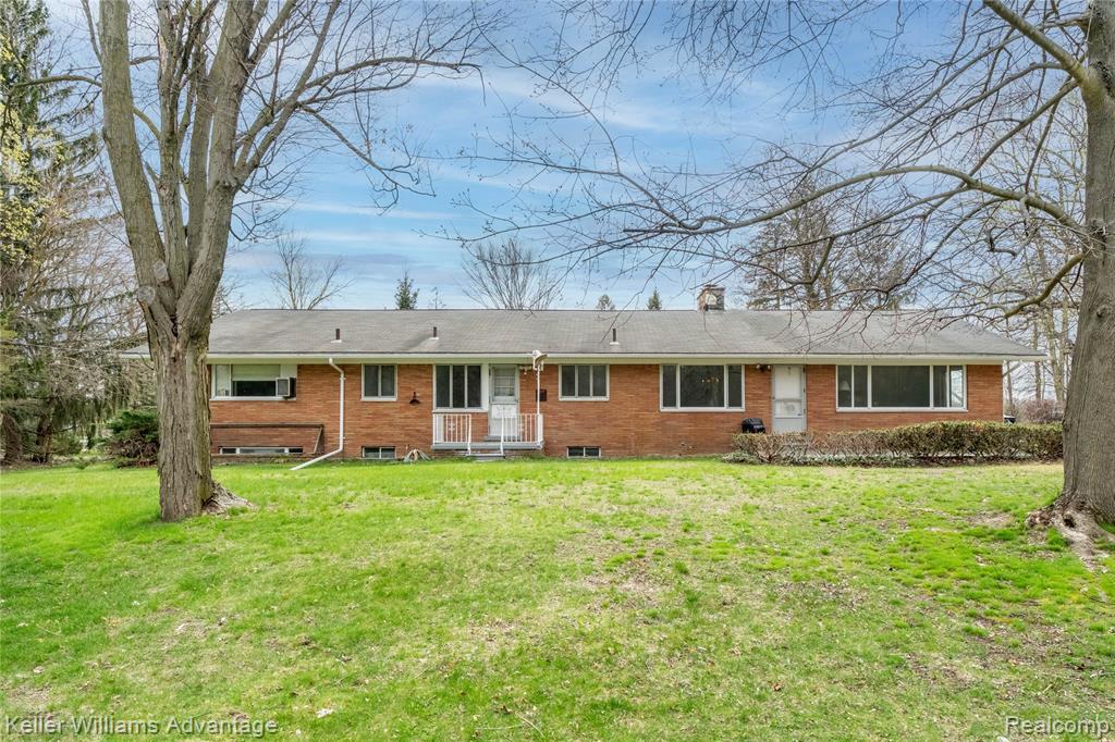 34550 Freedom Road Farmington, MI 48335 - Photo 34 of 37 Gallery Image 34
