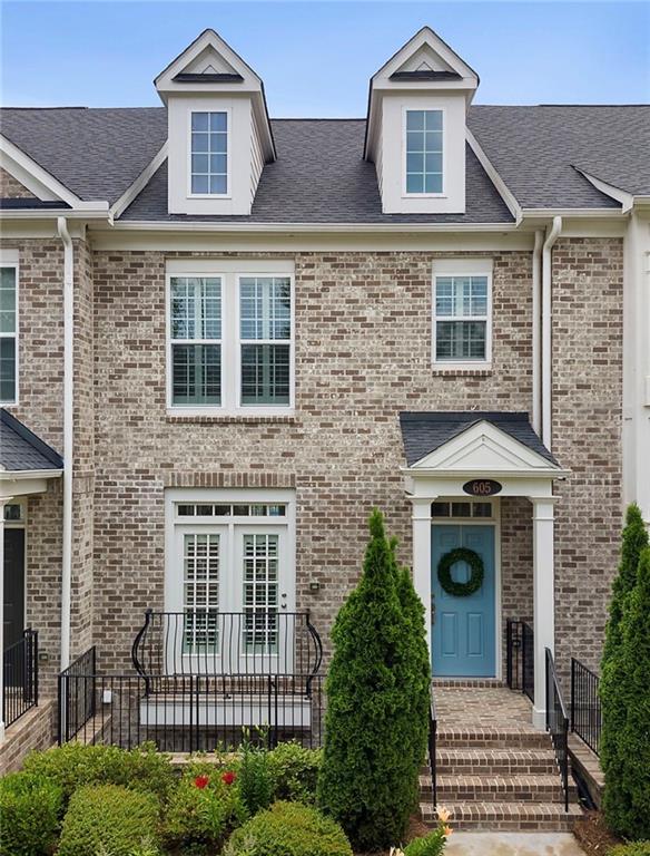 605 Hanlon Way Alpharetta, GA 30009 - Photo 2 of 60