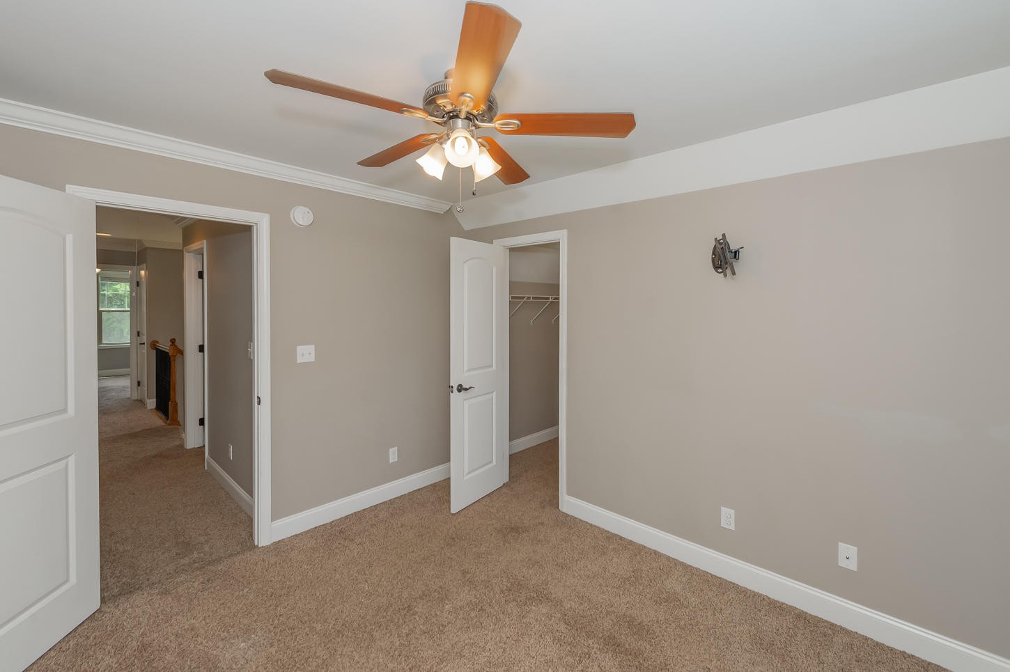 159 Crossroads Boulevard Oak Ridge, TN 37830 - Photo 20 of 28 an empty room and chandelier fan