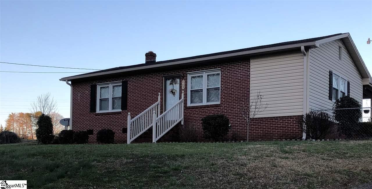 449 Black Snake Road Easley, SC 29640 - Photo 2 of 35