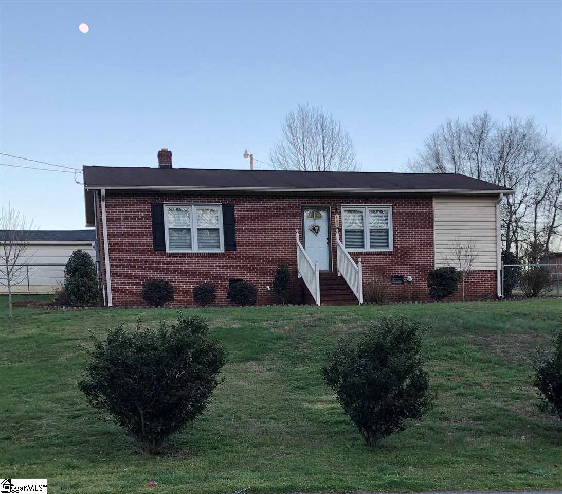 449 Black Snake Road Easley, SC 29640 - Photo 3 of 35