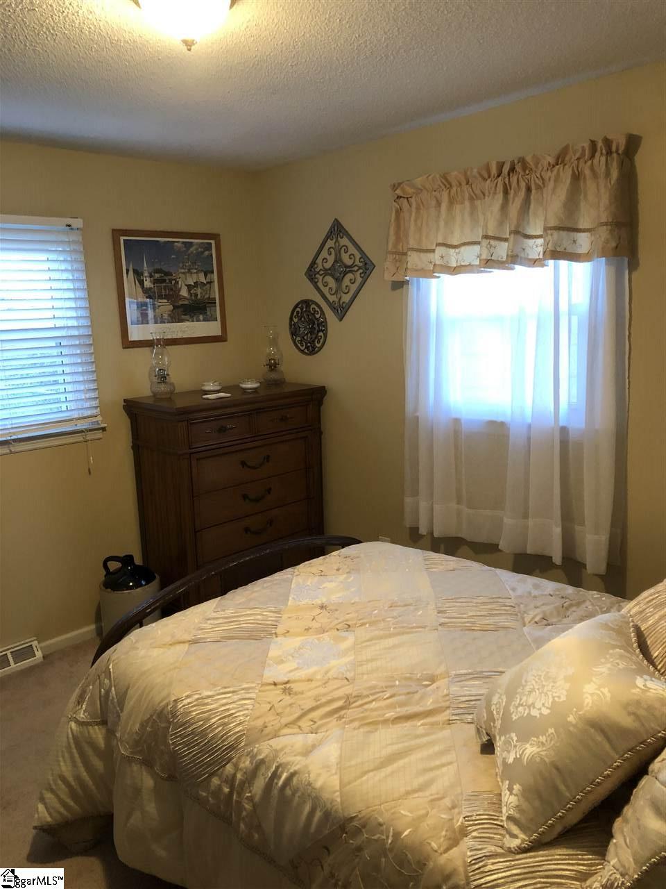 449 Black Snake Road Easley, SC 29640 - Photo 26 of 35