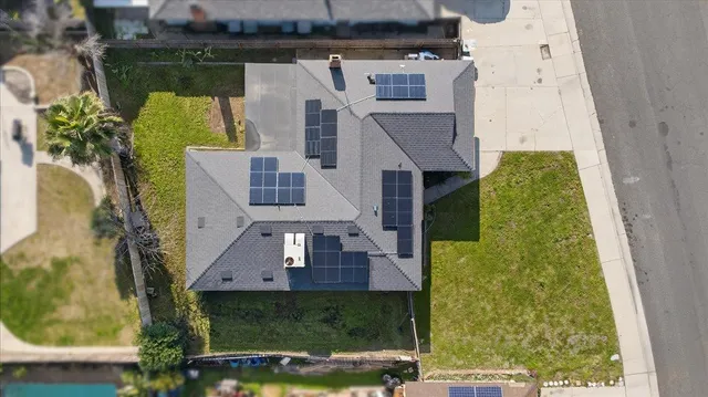 $369,900 | 2931 Paula Drive, Clovis, CA 93612