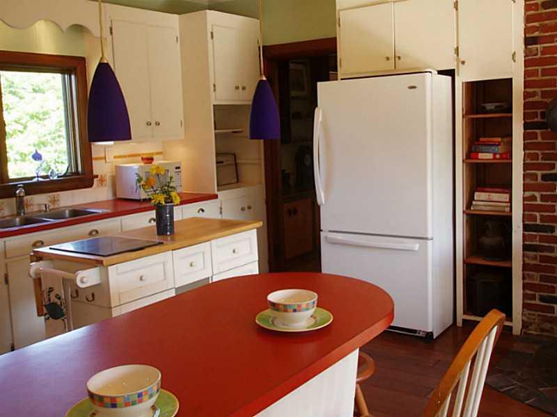 11 S Road Chebeague Island, ME 04017 - Photo 5 of 16 Kitchen.