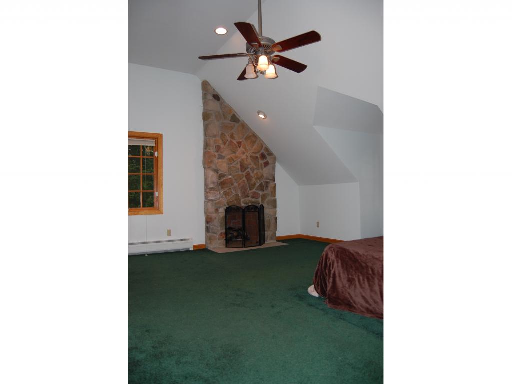 243 Mile Slip Road Milford, NH 03055 - Photo 12 of 19
