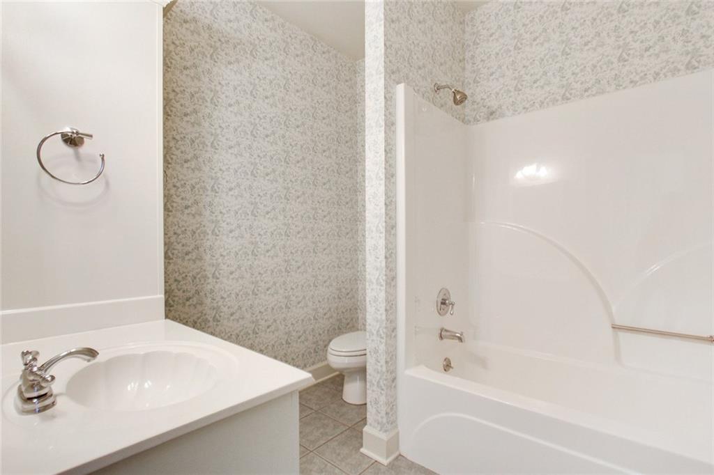 5001 Plantation Road Alexandria, LA 71303 - Photo 16 of 20 Gallery Image 16