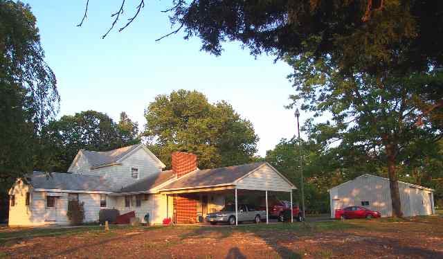 1447 Back Line Road Hammonton, NJ 08037 - Photo 2 of 3 a front view of a house with a yard