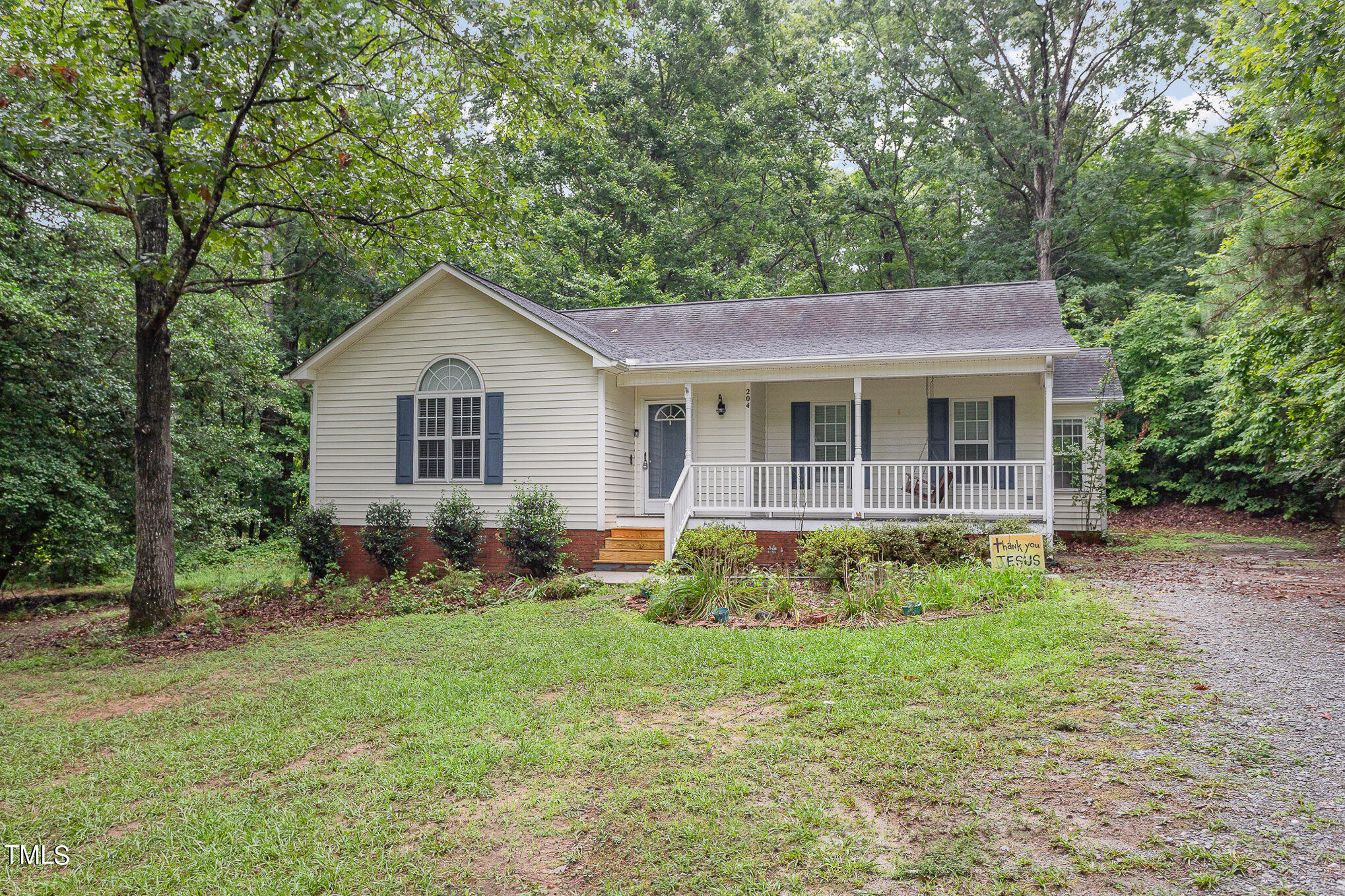 204 Beaver Ridge Way Benson, NC 27504 - Photo 1 of 27 002_img_0003-edit