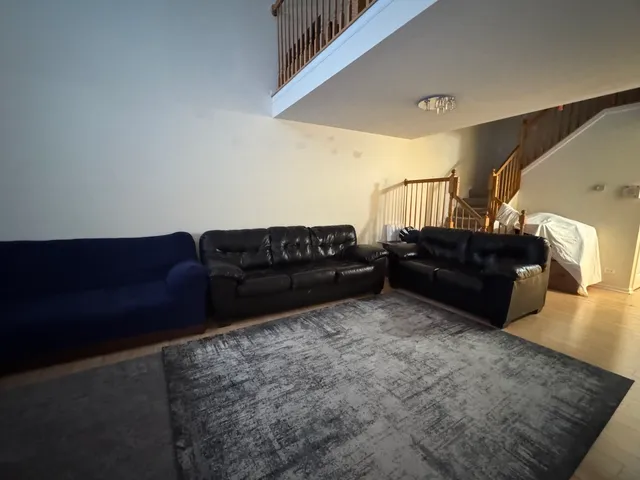 $375,000 | 3281 Cool Springs Court, Naperville, IL 60564