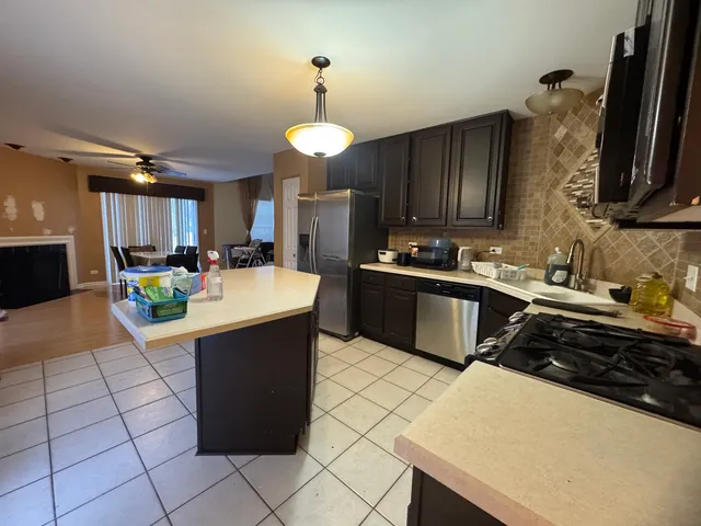 $375,000 | 3281 Cool Springs Court, Naperville, IL 60564