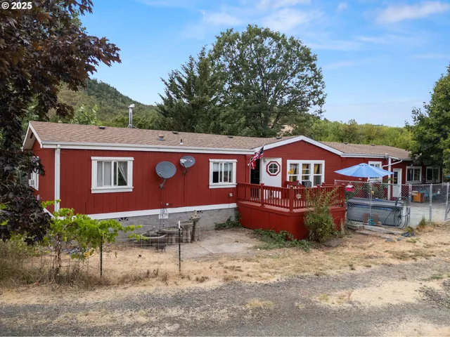 $650,000 | 227 Lapp Lane, Roseburg, OR 97471
