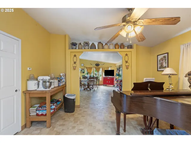 $650,000 | 227 Lapp Lane, Roseburg, OR 97471