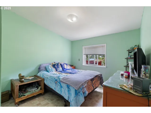 $650,000 | 227 Lapp Lane, Roseburg, OR 97471