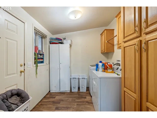 $650,000 | 227 Lapp Lane, Roseburg, OR 97471