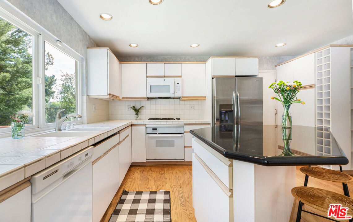 11774 Doral Avenue Porter Ranch, CA 91326 - Photo 11 of 30