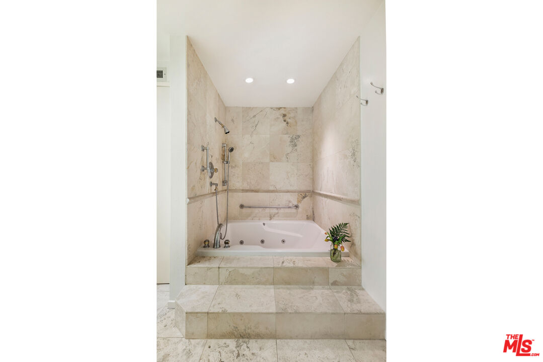 11774 Doral Avenue Porter Ranch, CA 91326 - Photo 24 of 30