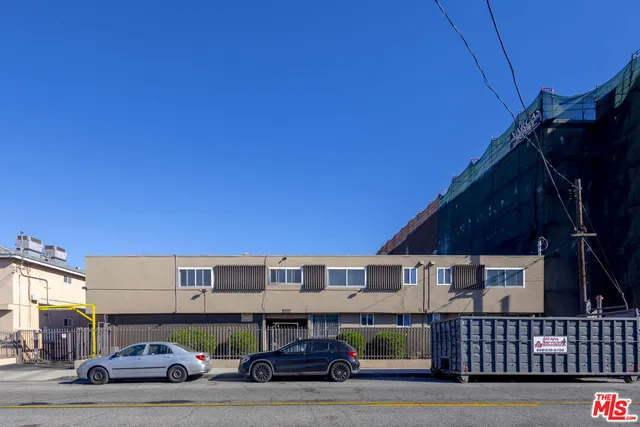 a car parked in front of a building