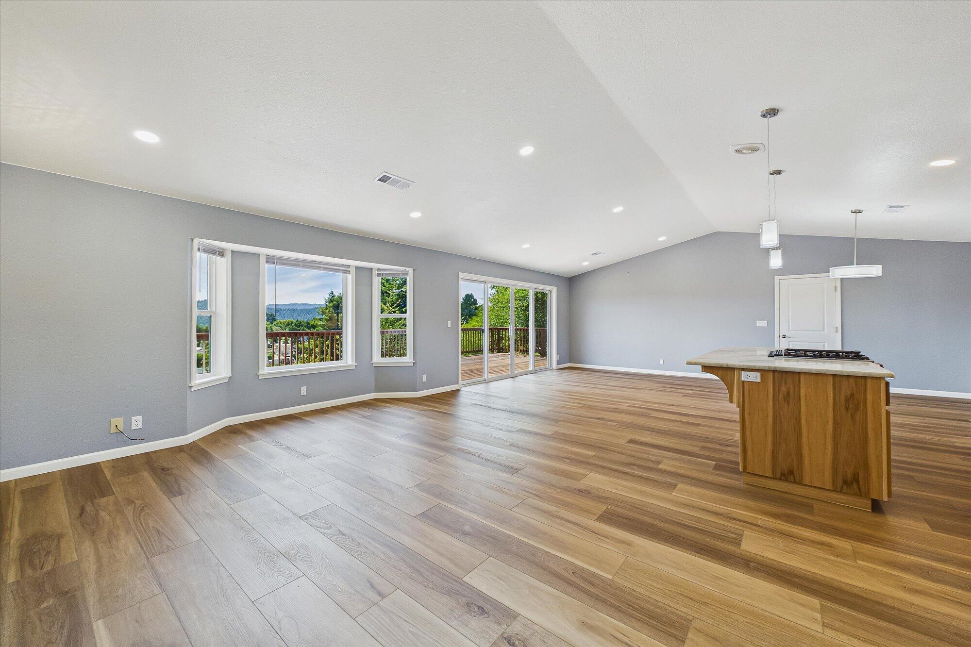 6705 Rohnerville Road Hydesville, CA 95547 - Photo 10 of 54