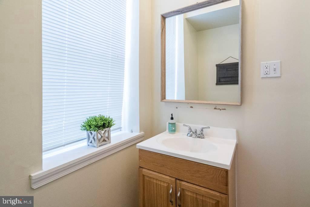 1619 Master Street Philadelphia, PA 19121 - Photo 14 of 21