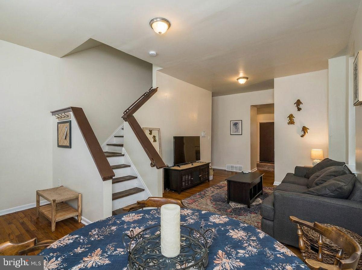 1619 Master Street Philadelphia, PA 19121 - Photo 2 of 21