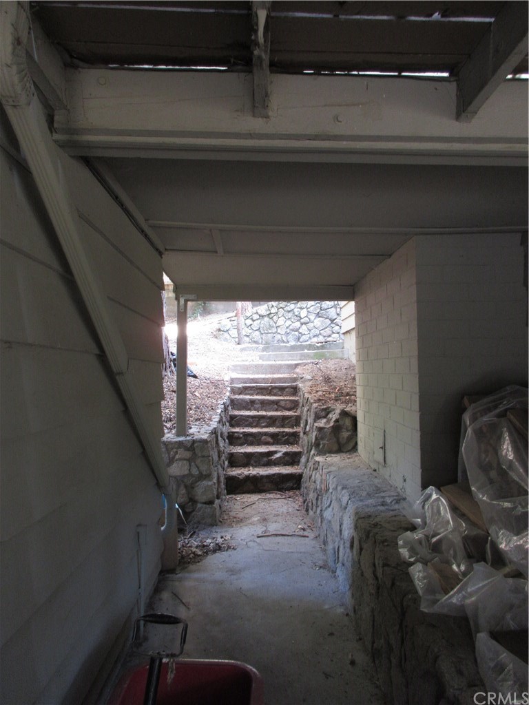 809 Arth Drive Crestline, CA 92325 - Photo 31 of 46