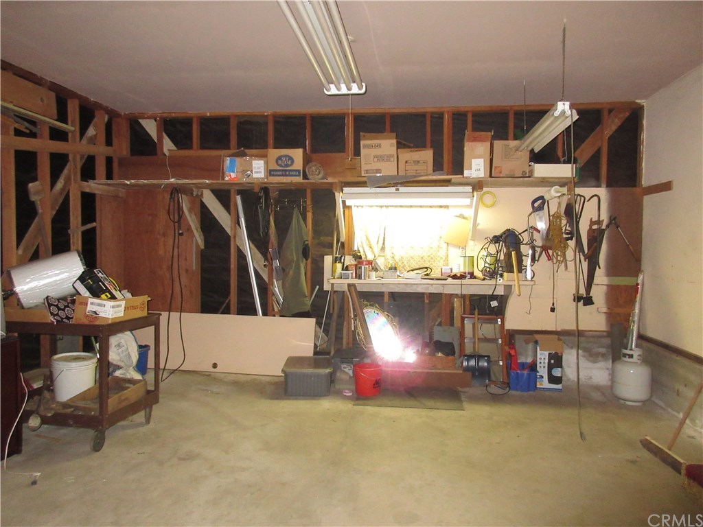 809 Arth Drive Crestline, CA 92325 - Photo 33 of 46