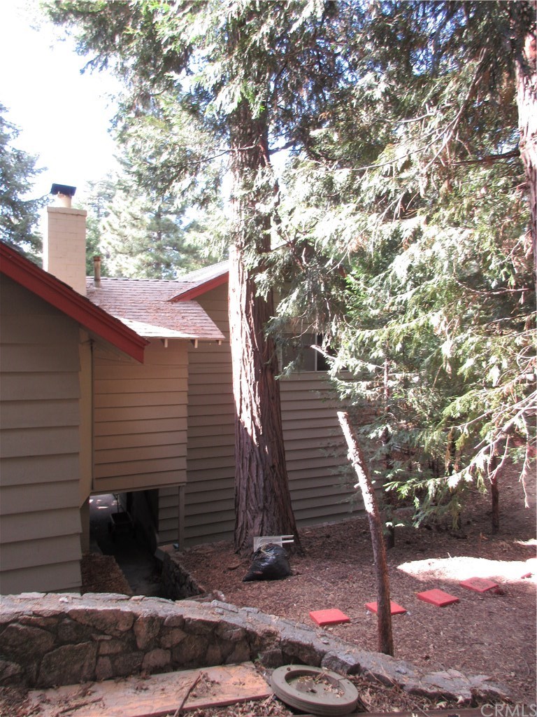 809 Arth Drive Crestline, CA 92325 - Photo 36 of 46