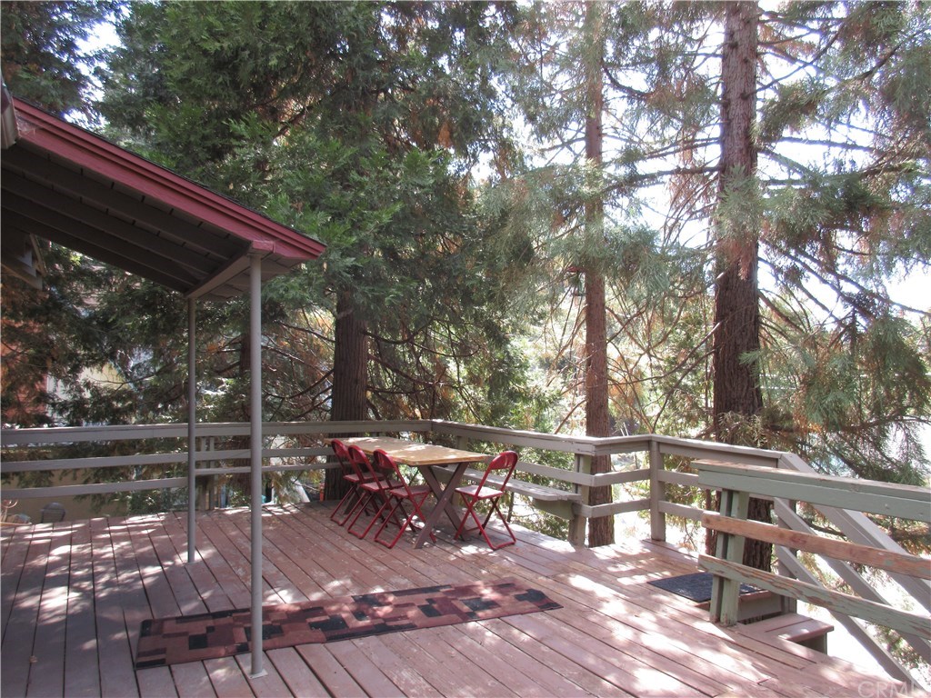 809 Arth Drive Crestline, CA 92325 - Photo 5 of 46