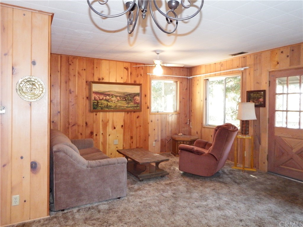 809 Arth Drive Crestline, CA 92325 - Photo 9 of 46