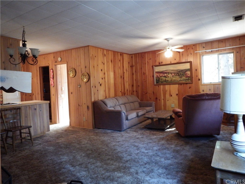 809 Arth Drive Crestline, CA 92325 - Photo 10 of 46