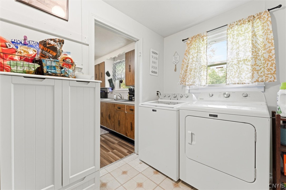 6449 Lakeshore Road Cicero, NY 13039 - Photo 16 of 24
