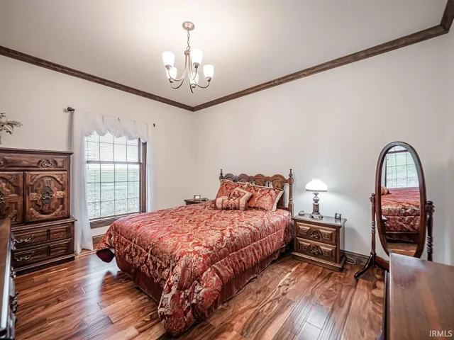 $374,900 | 7075 South 500th Street West, Owensville, IN 47665