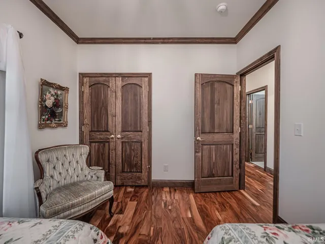 $374,900 | 7075 South 500th Street West, Owensville, IN 47665