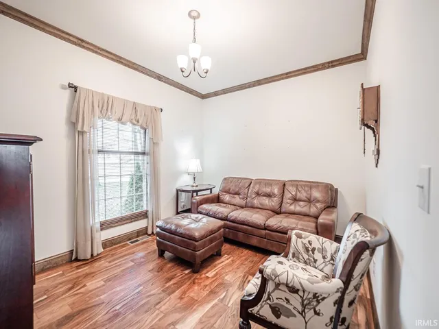 $374,900 | 7075 South 500th Street West, Owensville, IN 47665