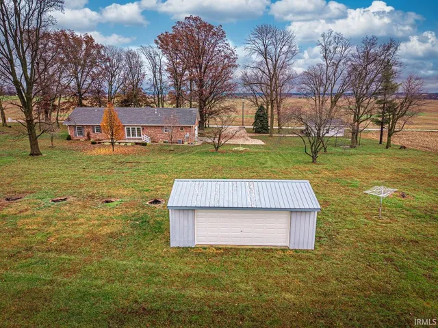 $374,900 | 7075 South 500th Street West, Owensville, IN 47665