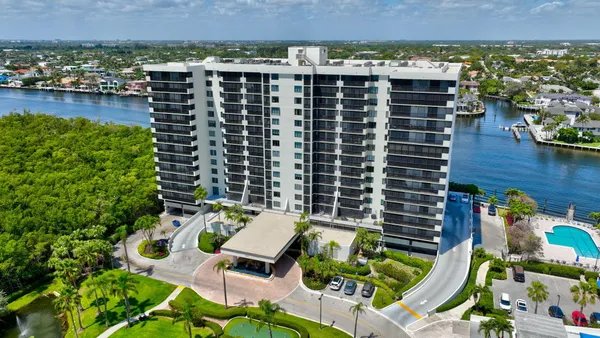$800,000 | 3420 South Ocean Boulevard, Unit 5Z, Highland Beach, FL 33487
