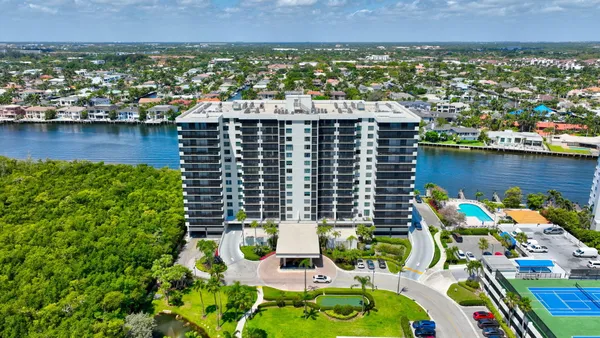 $800,000 | 3420 South Ocean Boulevard, Unit 5Z, Highland Beach, FL 33487