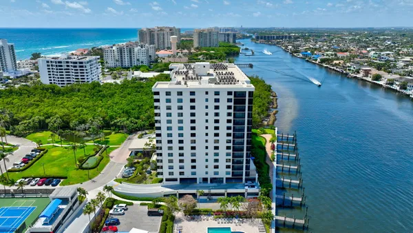 $800,000 | 3420 South Ocean Boulevard, Unit 5Z, Highland Beach, FL 33487