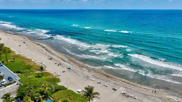 $800,000 | 3420 South Ocean Boulevard, Unit 5Z, Highland Beach, FL 33487