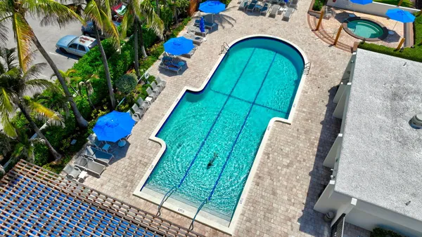 $800,000 | 3420 South Ocean Boulevard, Unit 5Z, Highland Beach, FL 33487